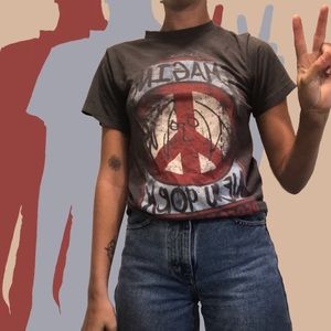 🌞 Authentic John Lennon Tee 🌞